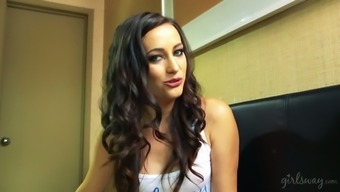 Hottie Georgia Jones Gives An Interview After Hot Lesbian Scene
