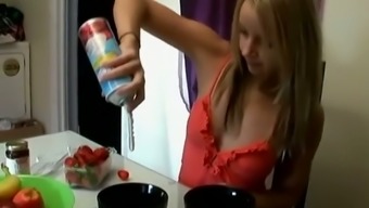 Crazy chick Candy Kiss fucks her pussy with banana covered with whipped cream