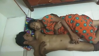 Desi Village Bhabhi Sex With Paint Wala 