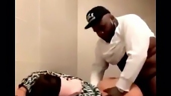 Famous Fatboy Sse Fucking Babymamma In Public Bathroom 