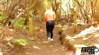 Hot Blonde Tourist Flashing Her Big Booty Outdoors Tenerife!