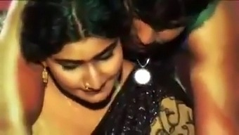 Indian Aunty'S Hottest Video