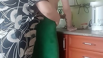 She Jerked Off My Cock And Helped Me Cum 3