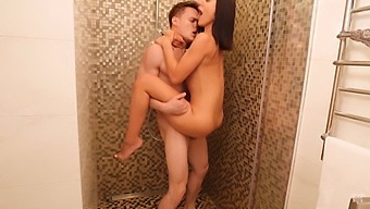Amateur Model Gets Fucked In The Shower By A Big Cock