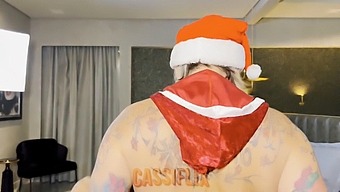 Mrs. Claus Reveals Her Enticing Rear To A Well-Behaved Child. Enjoy On Cassiflix.