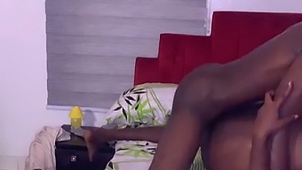 Seductive Guest Lures Hotel Staff To Her Room For Sexual Encounter In Hornyblackspo Video