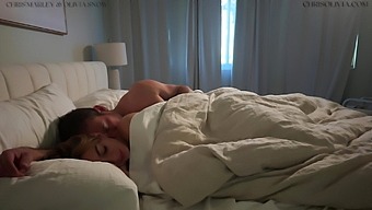 Sexe Amical Du Matin Avec Des Orgasmes Réels Et Une Qualité Maison.